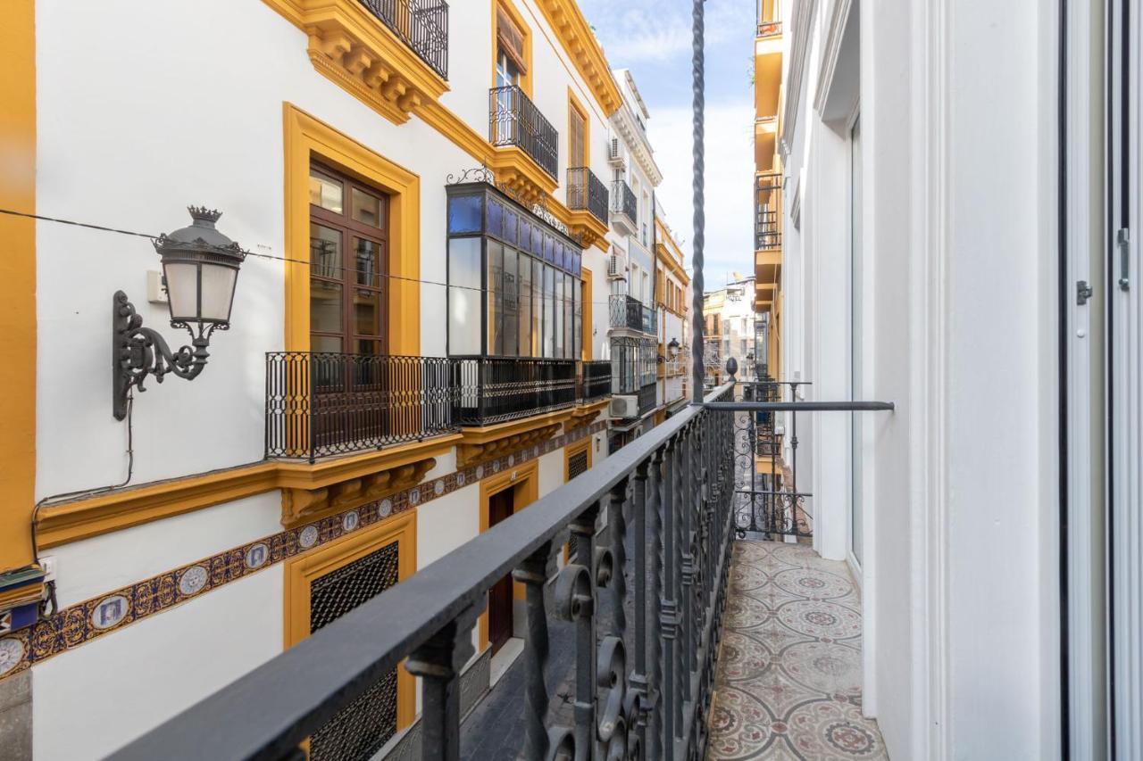 Harinas Central Apartments By Valcambre Севилья Экстерьер фото